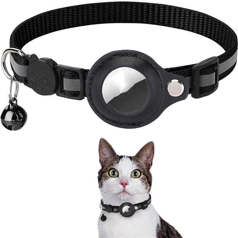 Pawsitive4s reflective pet collar with AirTag holder waterproof – Pink, close-up detail